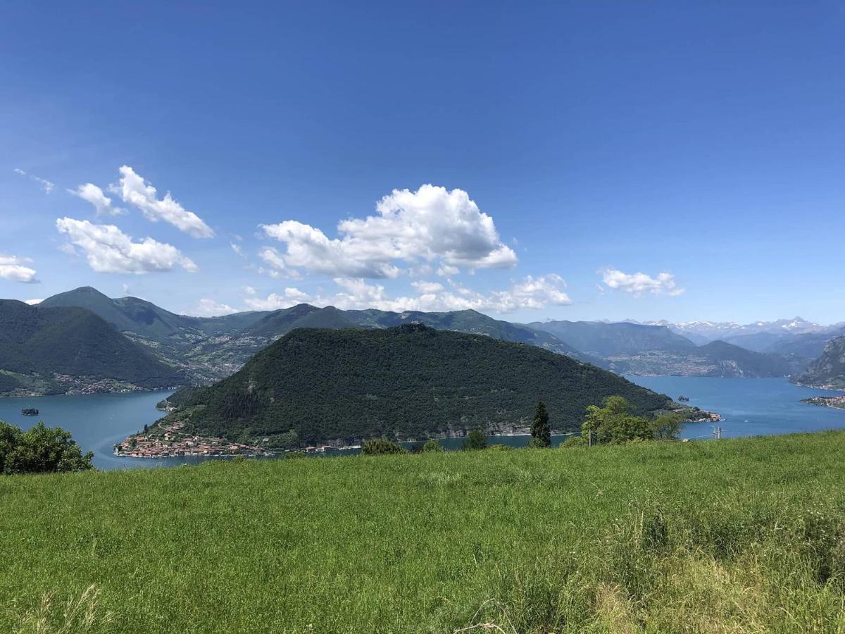 Holiday Home Punta D'Oro With Garden, Parking Place And Lake Access At 300 M Iseo Kültér fotó