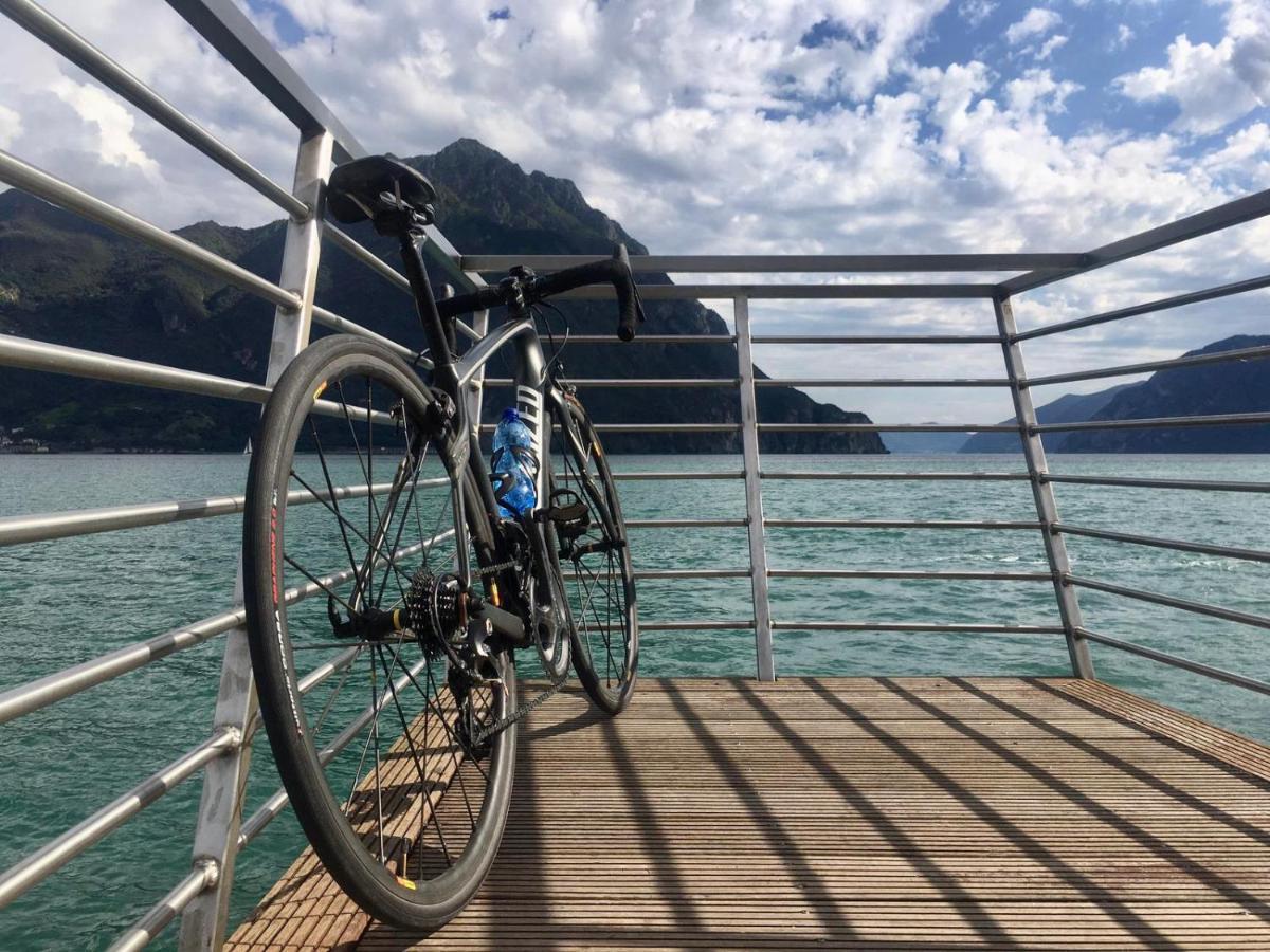Holiday Home Punta D'Oro With Garden, Parking Place And Lake Access At 300 M Iseo Kültér fotó